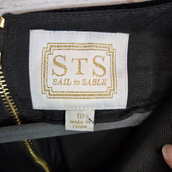 STS Sail to Sable Black Velvet Trim Dress Sz 10 Pleated Split V-Neck Whimsigoth - Picture 5 of 10